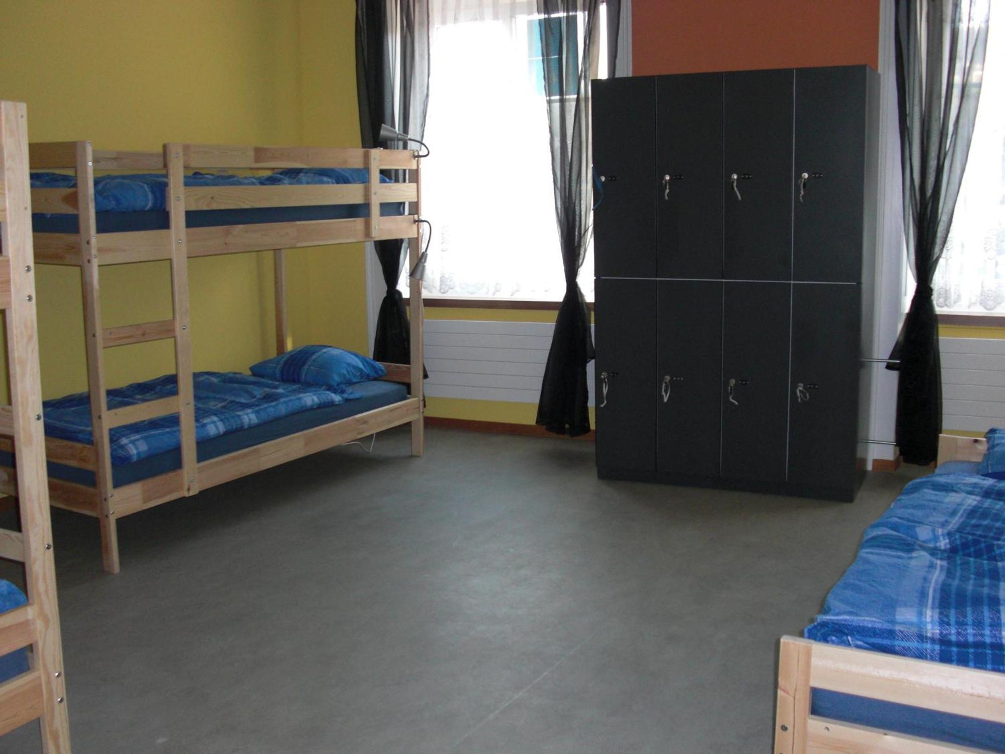 Auberge de jeunesse Back-Packer Federnhut à Schaffhouse Extérieur photo