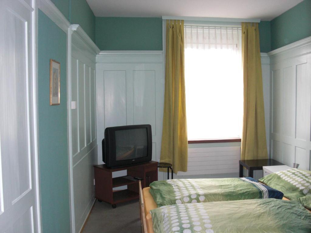Auberge de jeunesse Back-Packer Federnhut à Schaffhouse Extérieur photo